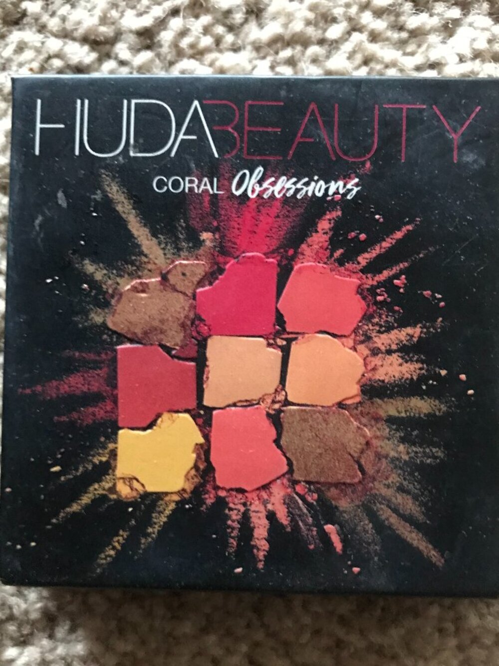 HUDA eyeshadow pallet Coral Obsessions